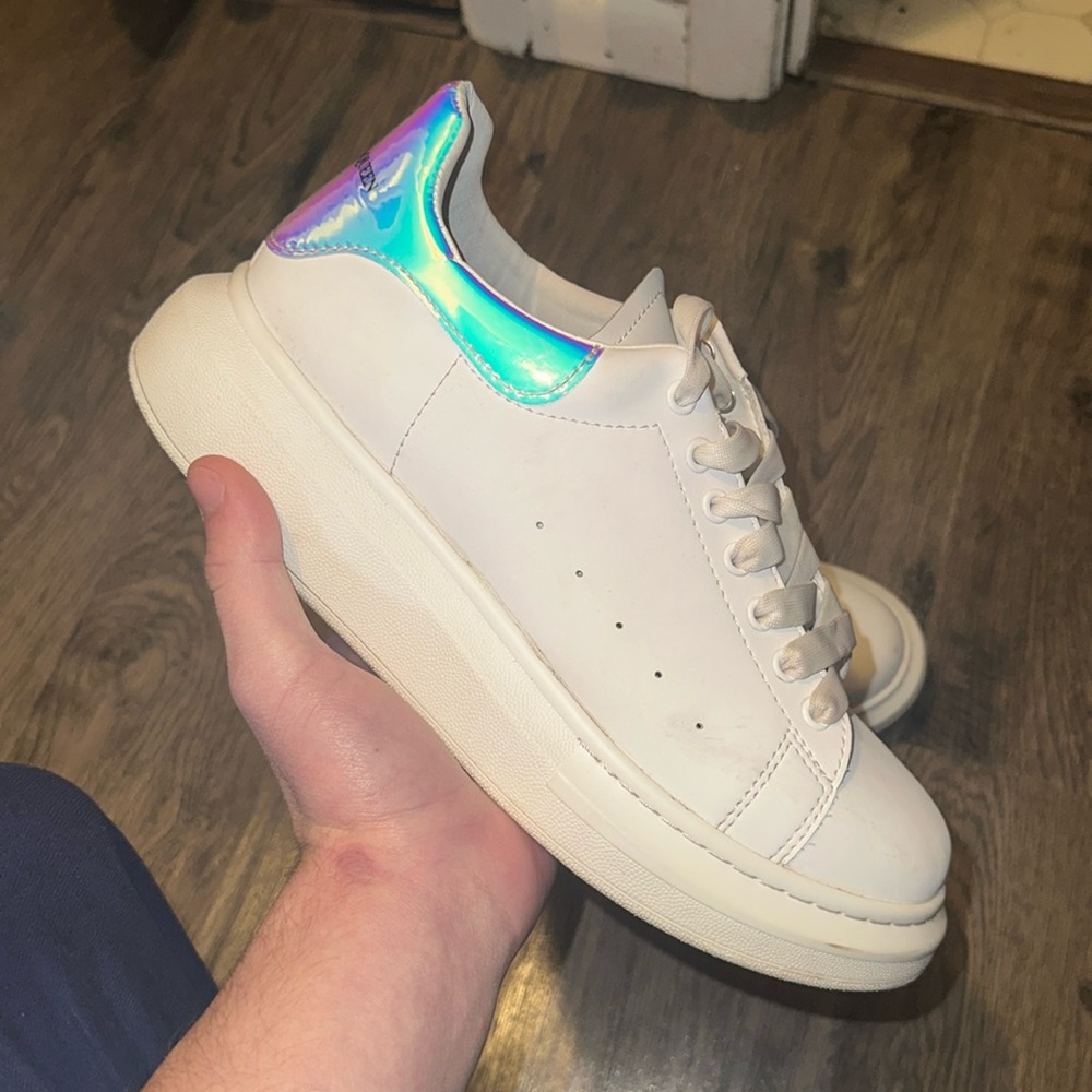 Rep designed sneakers